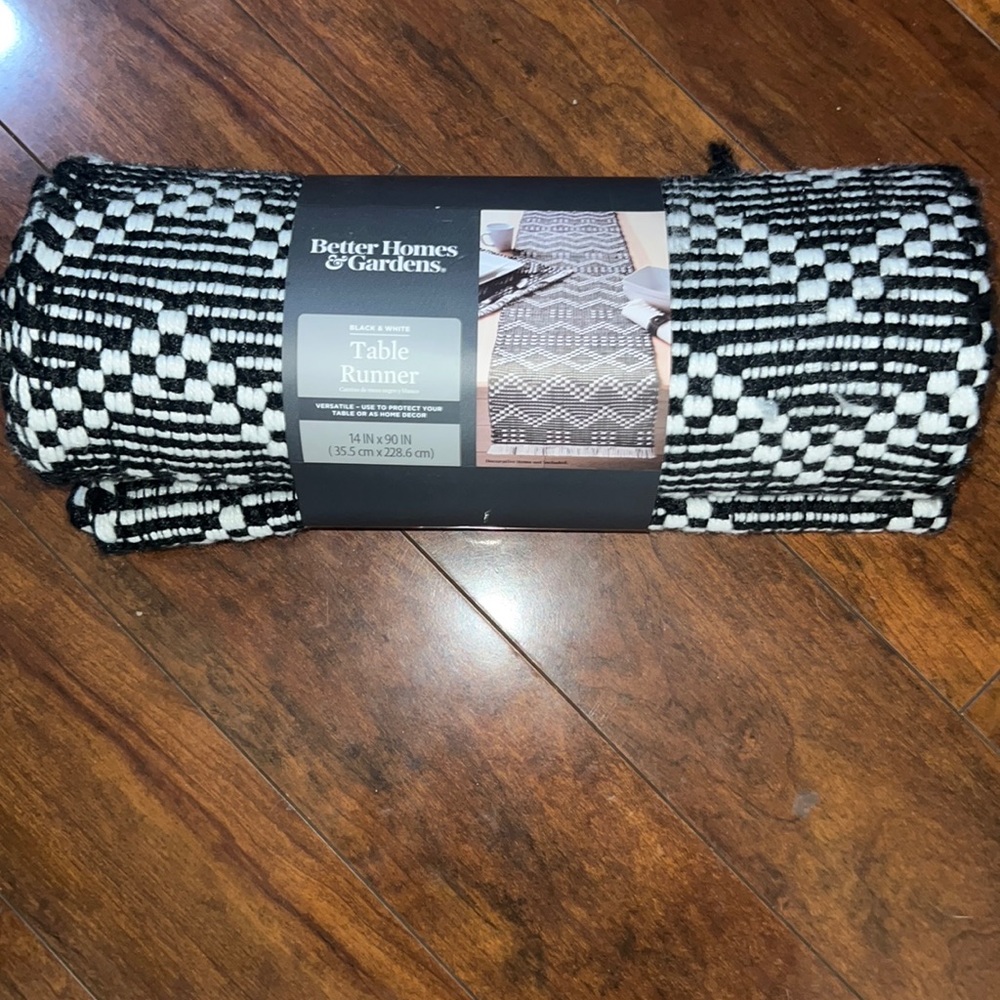 Table Runner *sold*